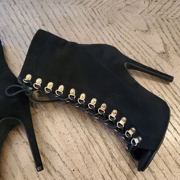 Black open toe suede booties zip up. Size 7 - Picture 2 of 8